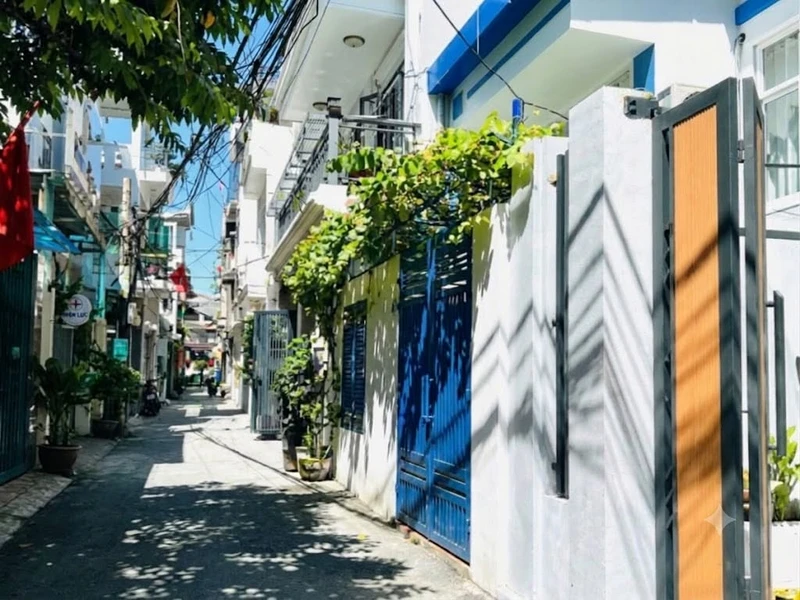 Bán nhà phố 80m² 3 tầng 3 PN Quận 12 giá 4 tỷ