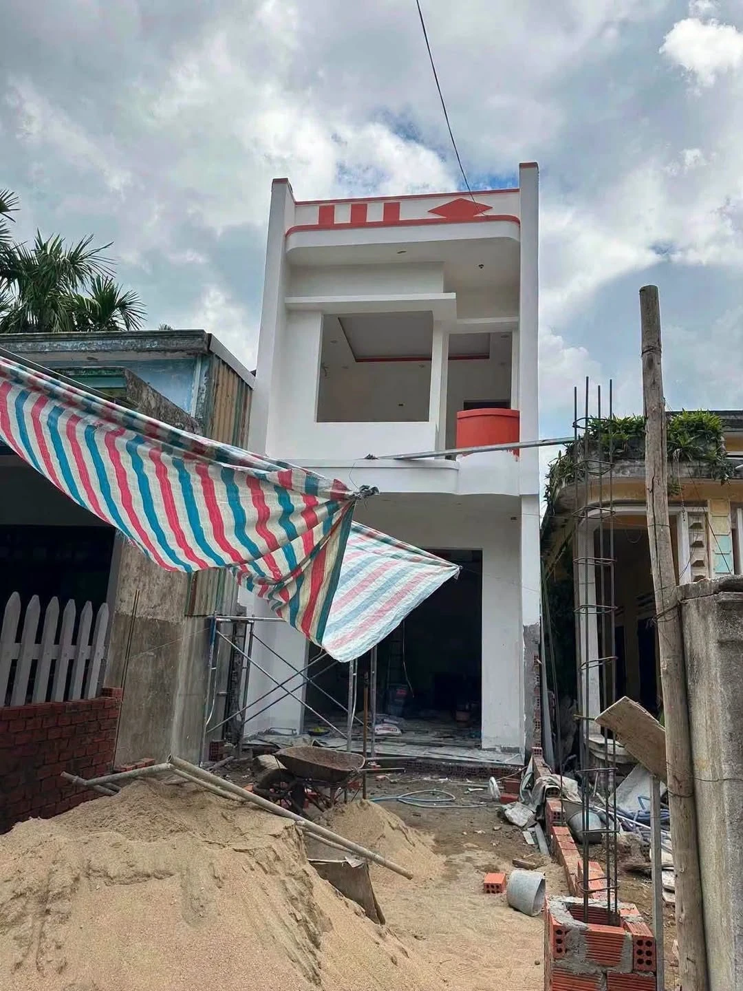 Bán nhà 3PN 117m2 hẻm ô tô Nguyễn Chí Thanh Quận 1 - Ảnh 1
