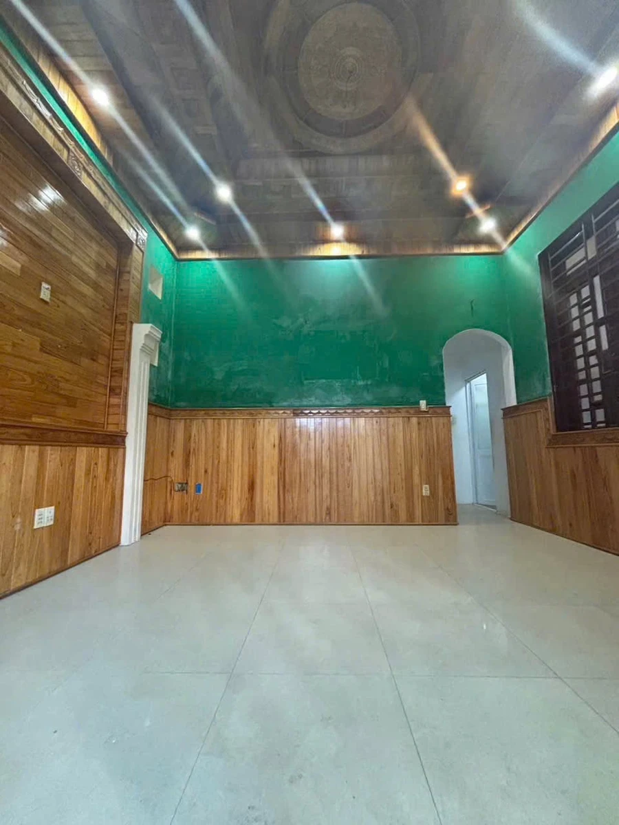 Bán nhà cũ 56m² hẻm xe hơi gần Phạm Văn Đồng, giá 4 tỷ - Ảnh thu nhỏ 3