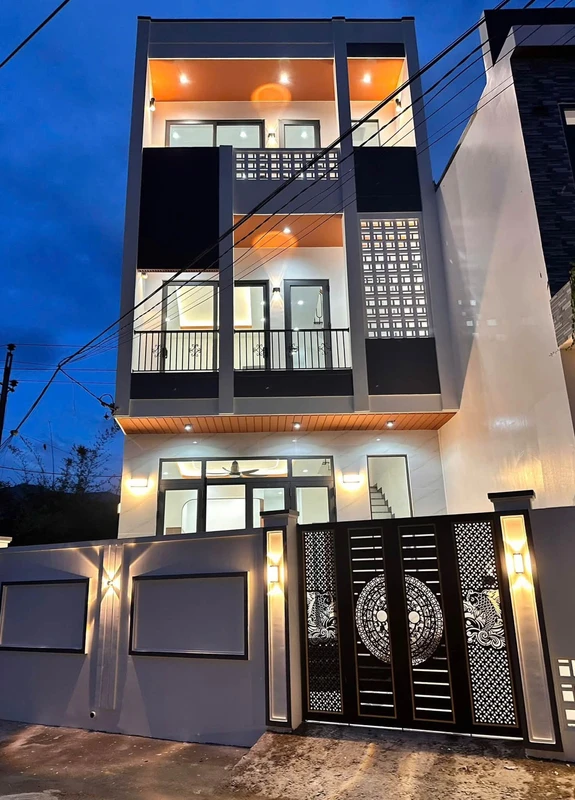 Nhà 3 tầng 3PN Diên Toàn Khánh Hòa 2 tỷ 750 triệu