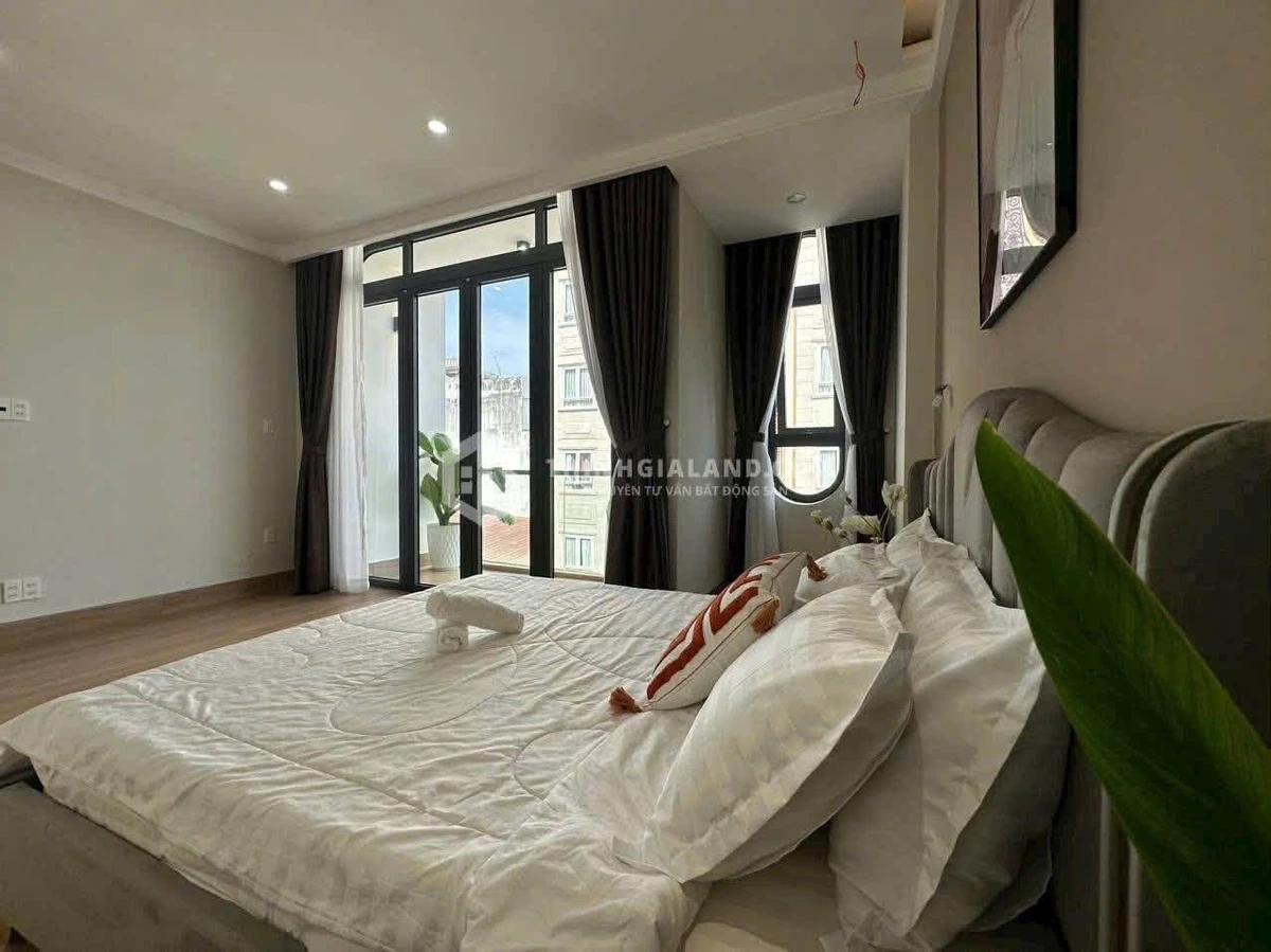 Bán nhà mặt tiền Thái Văn Lung 100m² 5 phòng ngủ Nha Trang - Ảnh thu nhỏ 2