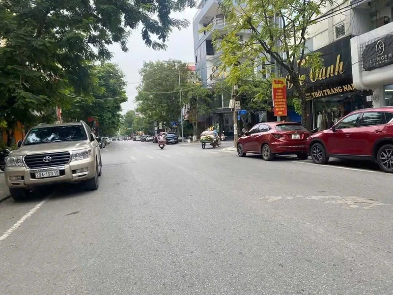 Bán nhà mặt phố Nguyễn Gia Thiều, Bắc Ninh, 81m², 17 tỷ