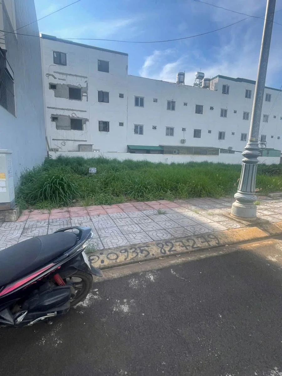 Bán đất Ân Phú 100m² giá 3,3 tỷ - Ảnh 1
