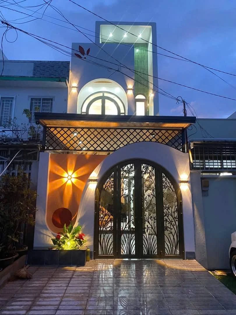 Bán nhà hẻm 1081 Lâm Quang Ky, 4PN, 76m2, giá 2,98 tỷ, Rạch Giá - Ảnh 1