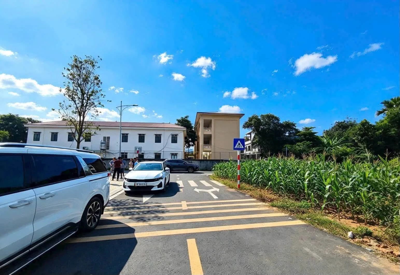 Bán lô góc đất 98,9 m² Vân Phú, Bình Tân, giá 2 tỷ - Ảnh 1