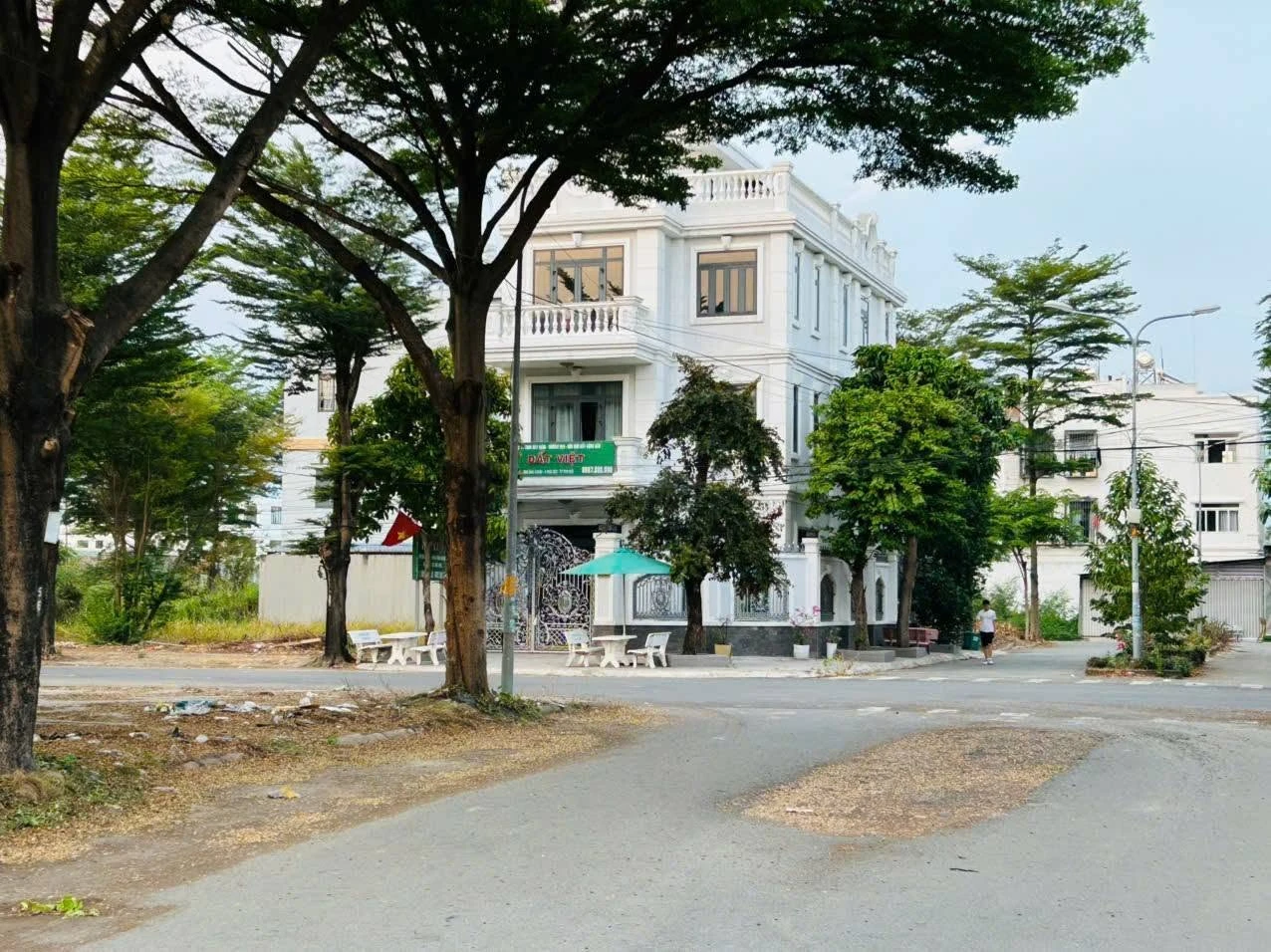 Bán lô đất biệt thự 449m2 Thời Báo Kinh Tế 18 tỷ - Ảnh 1