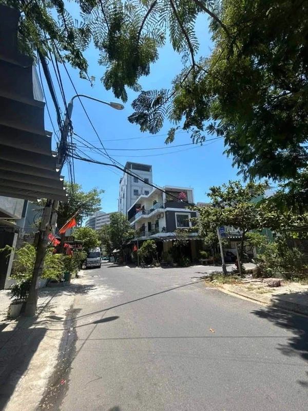 Bán lô đất 90m² mặt tiền Hòa Phú 16 Đà Nẵng, 5 tỷ 250