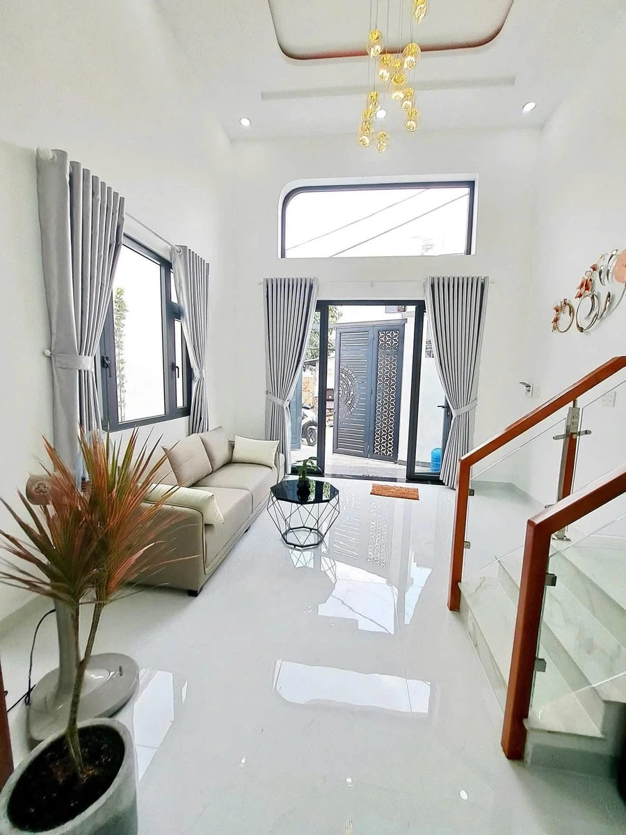 Bán nhà song hành 95m² 4 phòng ngủ Hóc Môn 4,99 tỷ - Ảnh thu nhỏ 2