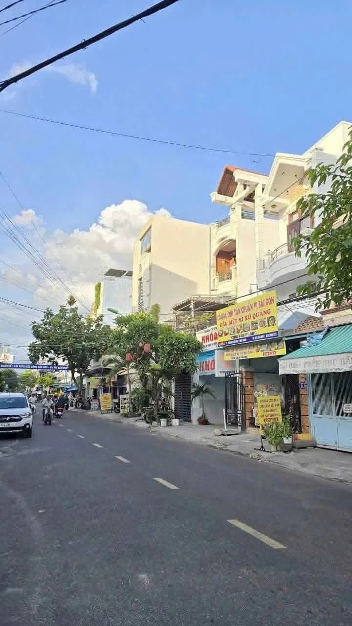 Bán nhà mặt tiền Trần Nguyên Hãn 40m² giá 7,4 tỷ - Ảnh 1
