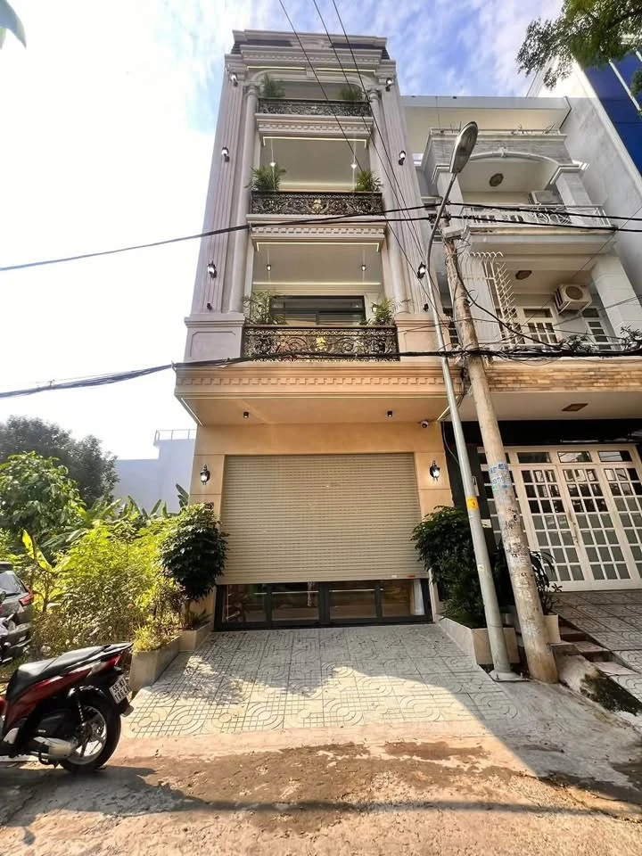 Nhà phố 2 mặt tiền cao cấp 324m² Phú Mỹ, 4 phòng ngủ, 20.9 tỷ - Ảnh 1