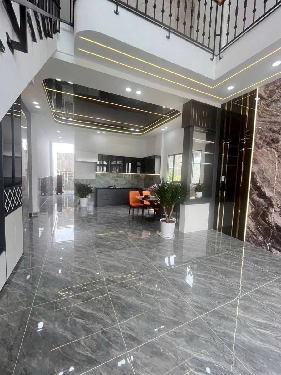 Bán nhà 2 mặt tiền 110m² 3PN Hóc Môn - Ảnh thu nhỏ 4