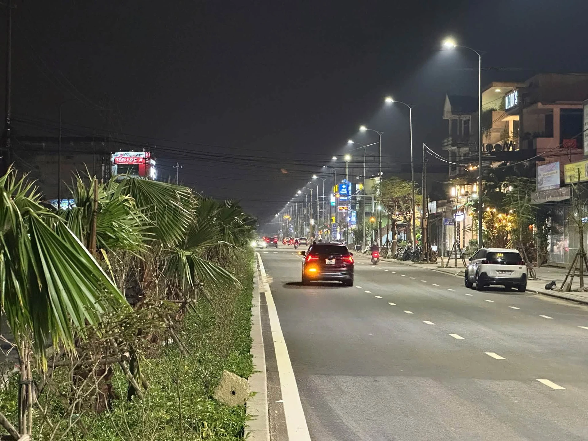 Bán nhà 2 tầng mặt tiền Phạm Văn Đồng 100m² Mỹ Thượng Huế - Ảnh 1