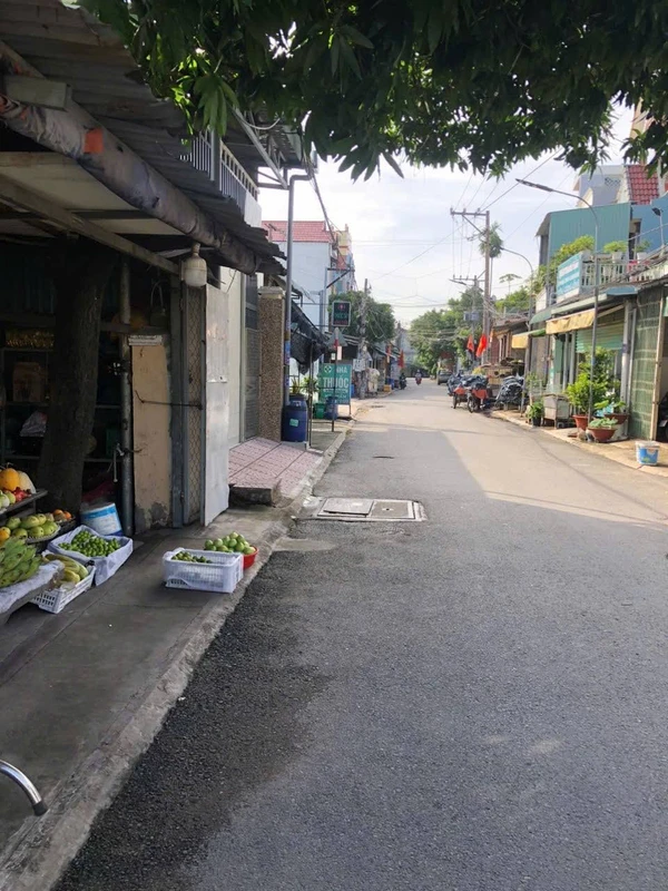Bán đất mặt tiền Lê Thị Út, Dĩ An, 121m2, giá 4,9 tỷ