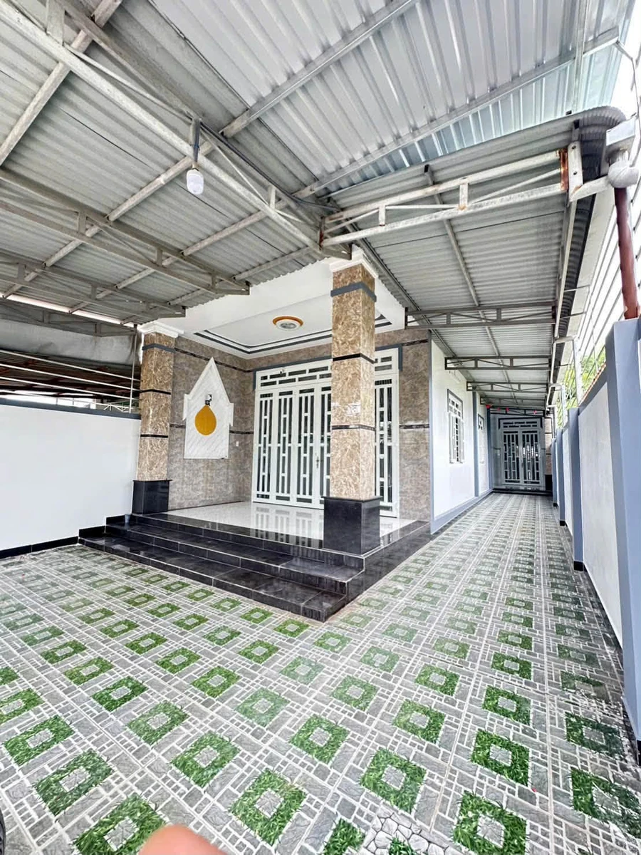 Bán nhà hẻm 150m2 Nguyễn Văn Linh, Long Hòa, Tây Ninh - Ảnh 1