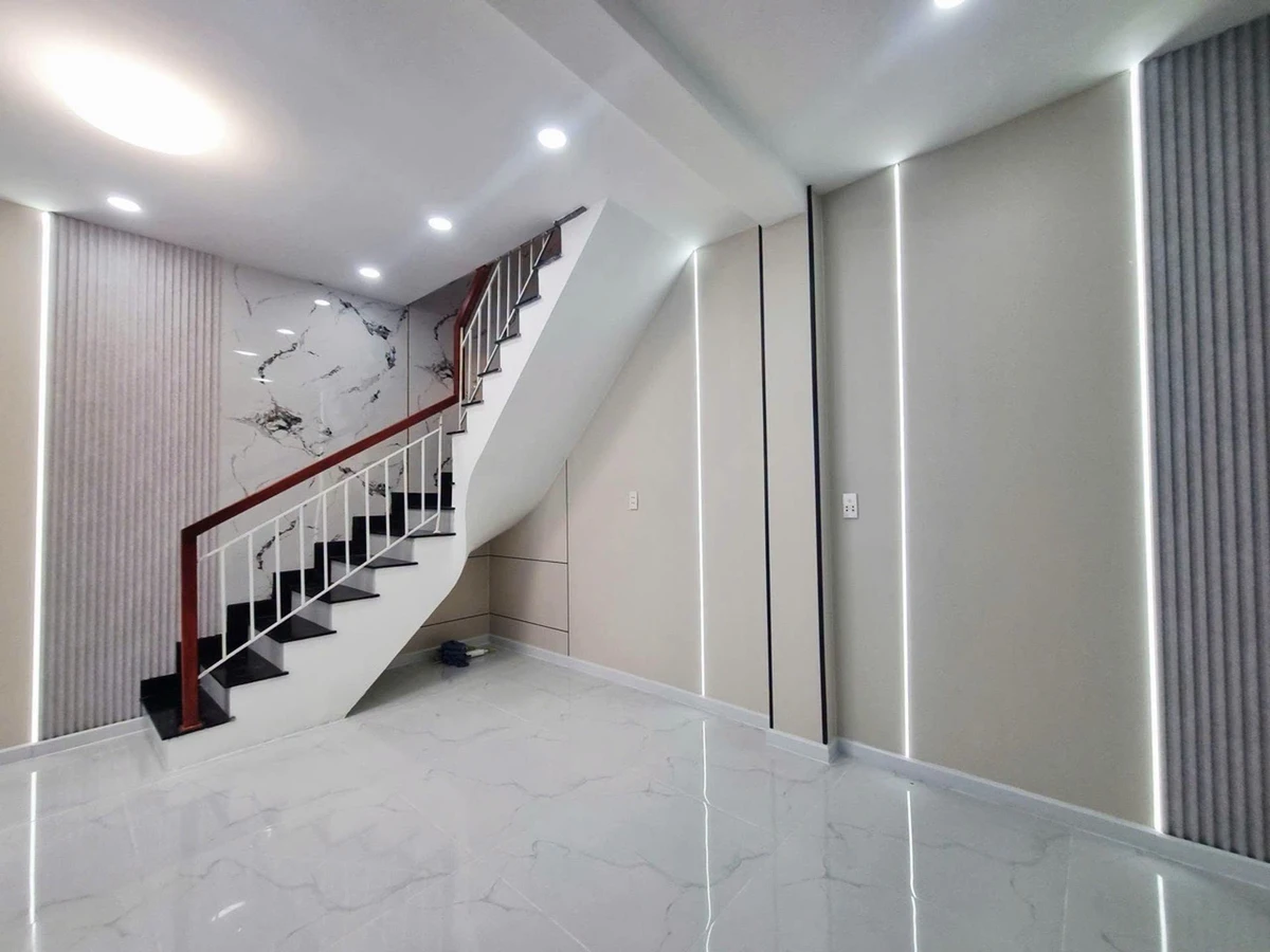 Bán nhà 2 tầng 27m2 đường Hiệp Thành 17, Quận 12, giá 2,69 tỷ - Ảnh thu nhỏ 3