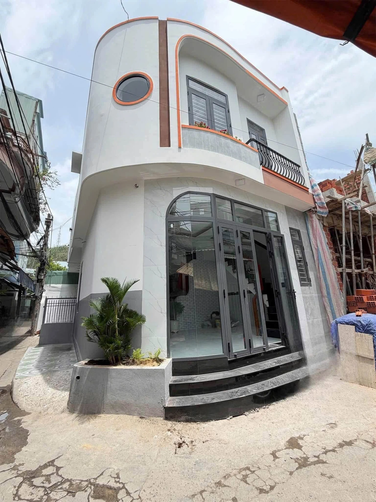 Nhà 2 tầng ngang 6m 40m² gần Chợ Đầm Quy Nhơn - Ảnh 1