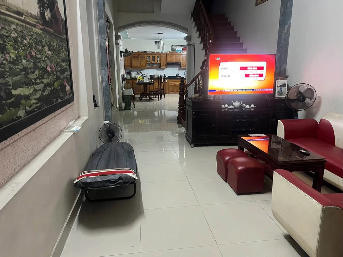 Bán nhà 2,5 tầng mặt phố Tân Kim 71,6m² giá 3,59 tỷ - Ảnh 1