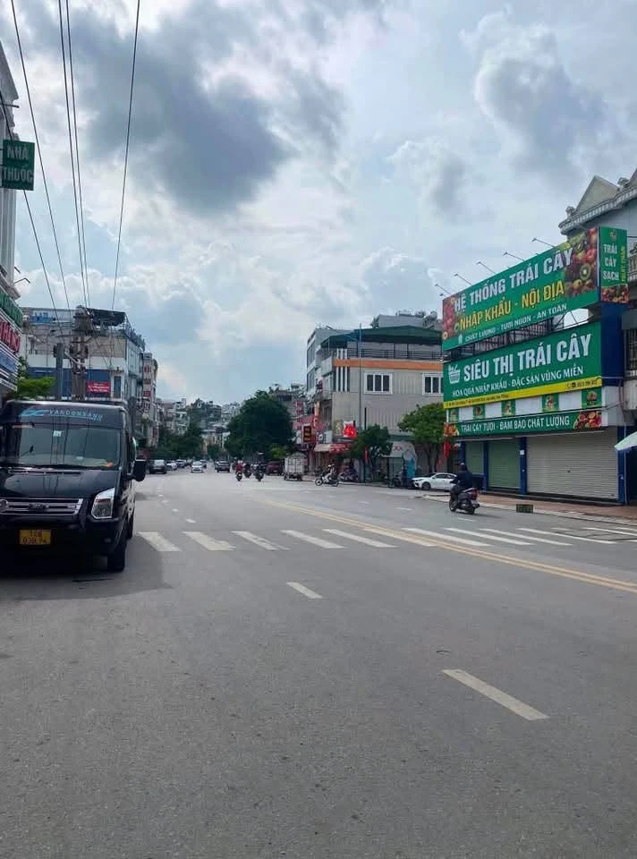 Bán nhà 4 tầng 52m² Cao Thắng, có thang máy, nội thất đầy đủ - Ảnh 1