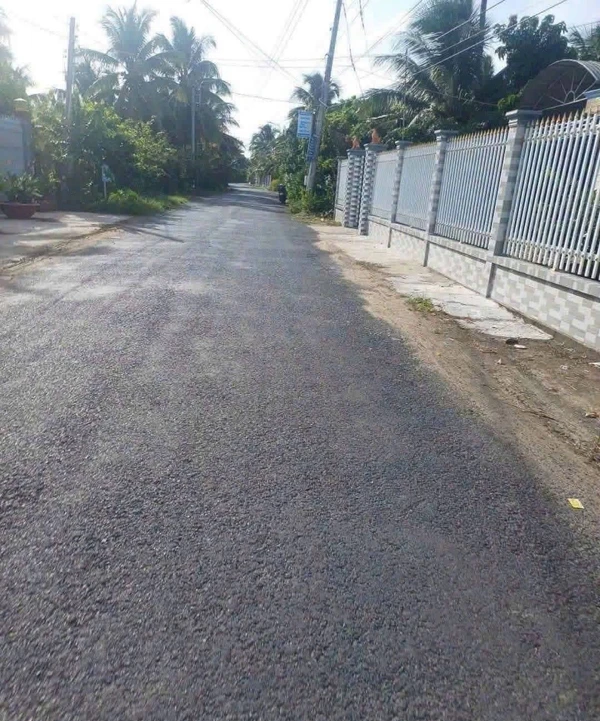 Bán đất mặt tiền Phước Thạnh, Bến Tre, 211.2 m2
