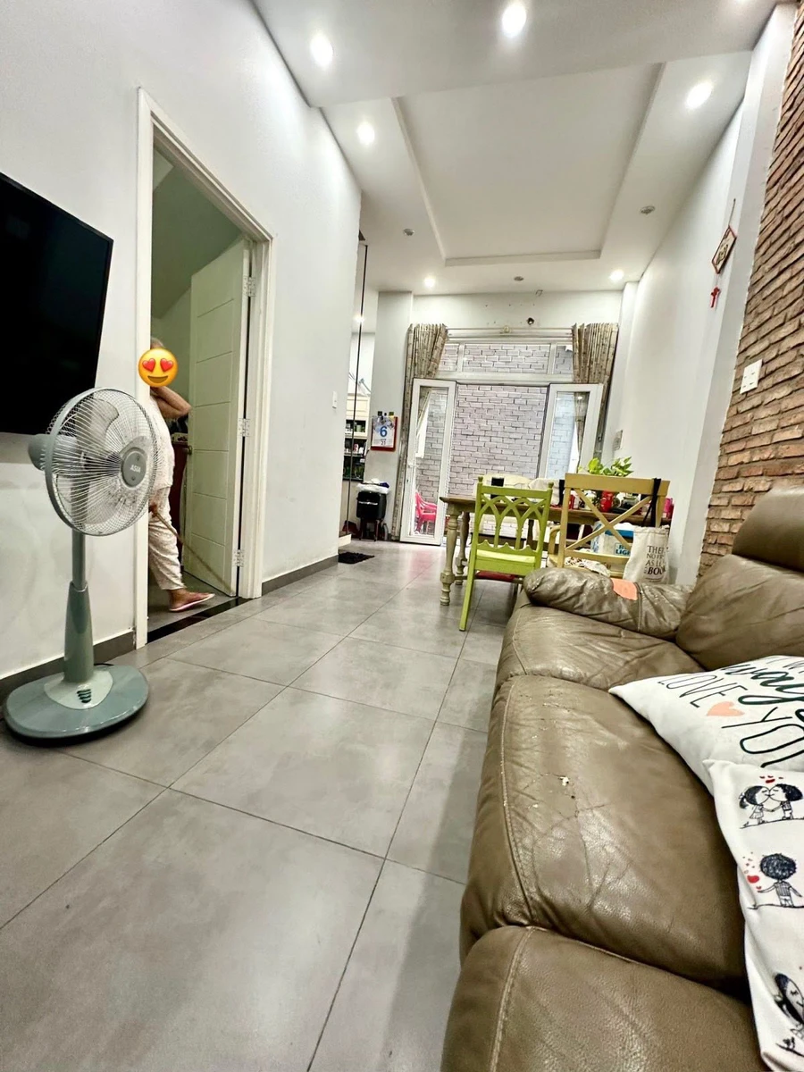 Bán nhà 3 tầng 60m² Lê Quang Định 5.9 tỷ - Ảnh thu nhỏ 2