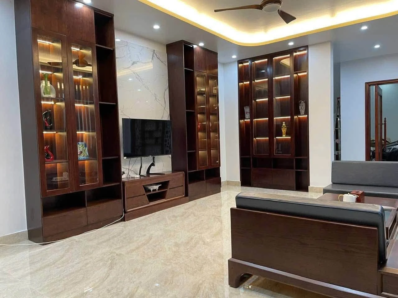 Bán nhà 4 tầng lô góc Vạn Phúc Hải Dương 8 tỷ - Ảnh 1