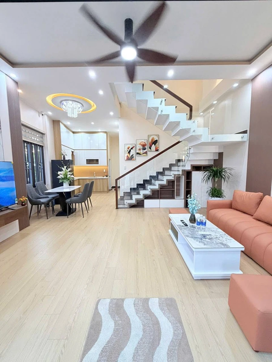 Bán nhà 2 tầng 180m² sát Bến Xe TTTP Đà Nẵng 5.35 tỷ - Ảnh thu nhỏ 2