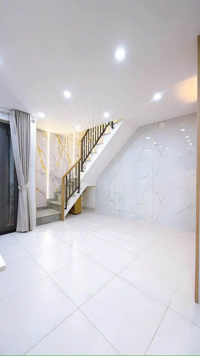 Bán nhà Quận 4, 60m² sàn, 2 PN, 2 WC, 3.15 tỷ - Ảnh thu nhỏ 5