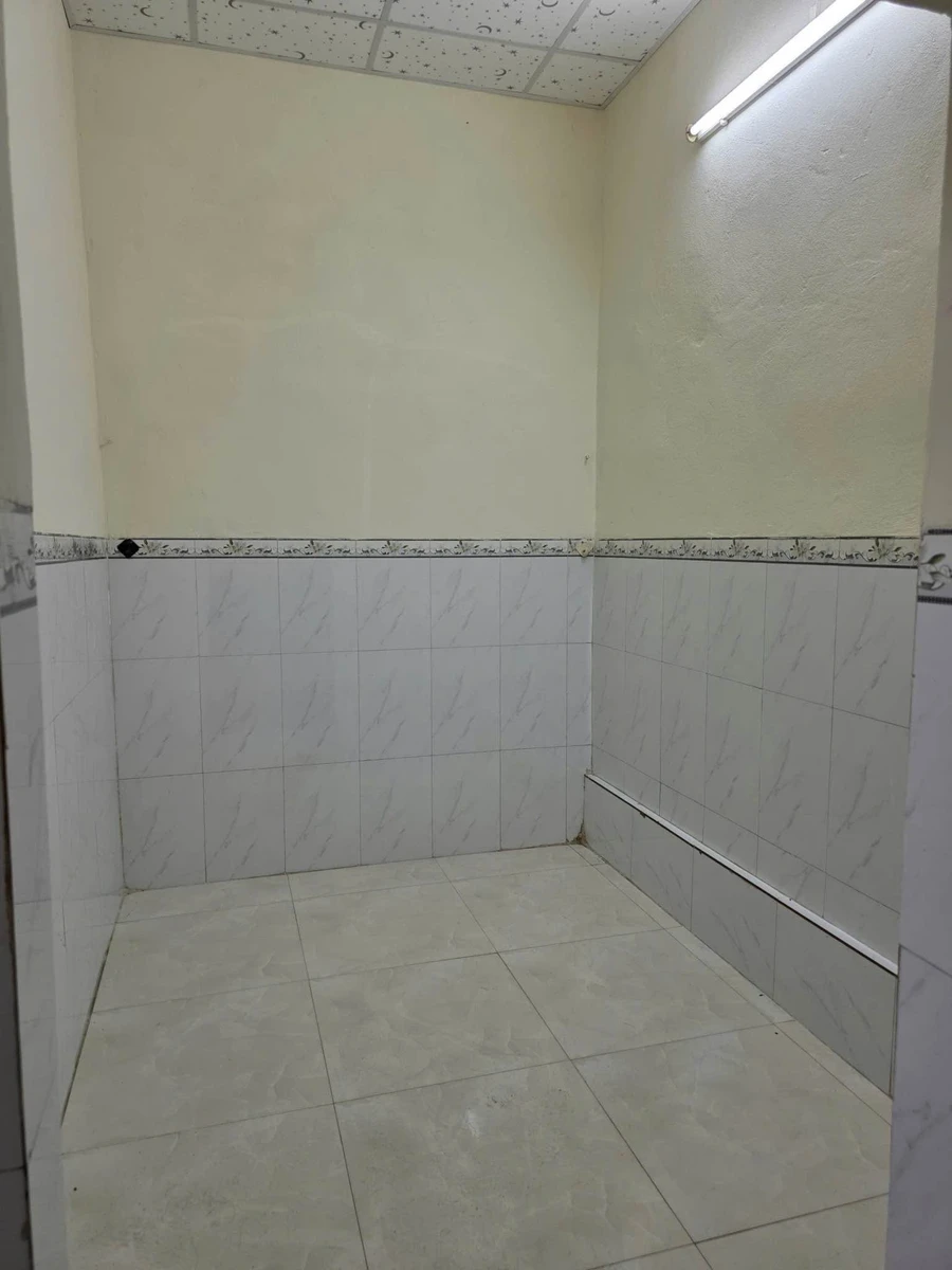 Bán nhà hẻm Hoàng Văn Thụ Quy Nhơn Nam 50m2, 700 triệu - Ảnh thu nhỏ 3