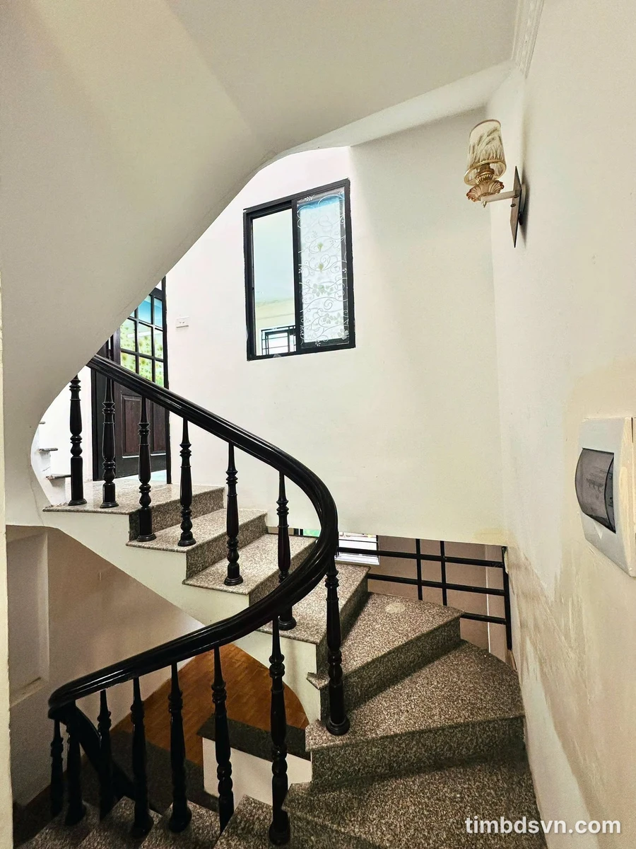 Bán nhà 3,5 tầng 35m² Trần Nguyên Hãn Quận 1 - Ảnh thu nhỏ 4