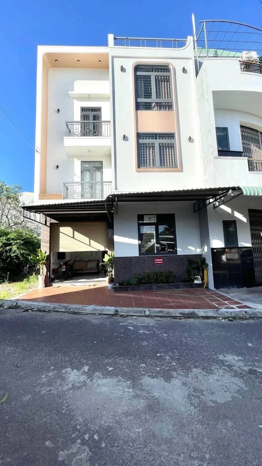 Bán nhà 3 tầng mặt tiền Lê Thanh Nghị, Quy Nhơn, 45m², 3.9 tỷ - Ảnh 1