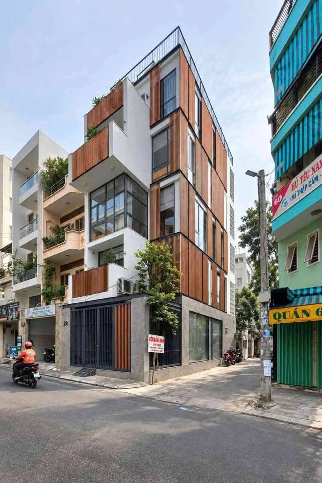 Bán nhà phố 81,2m² 5 tầng 4PN Bùi Văn Thêm 29.5 tỷ - Ảnh 1