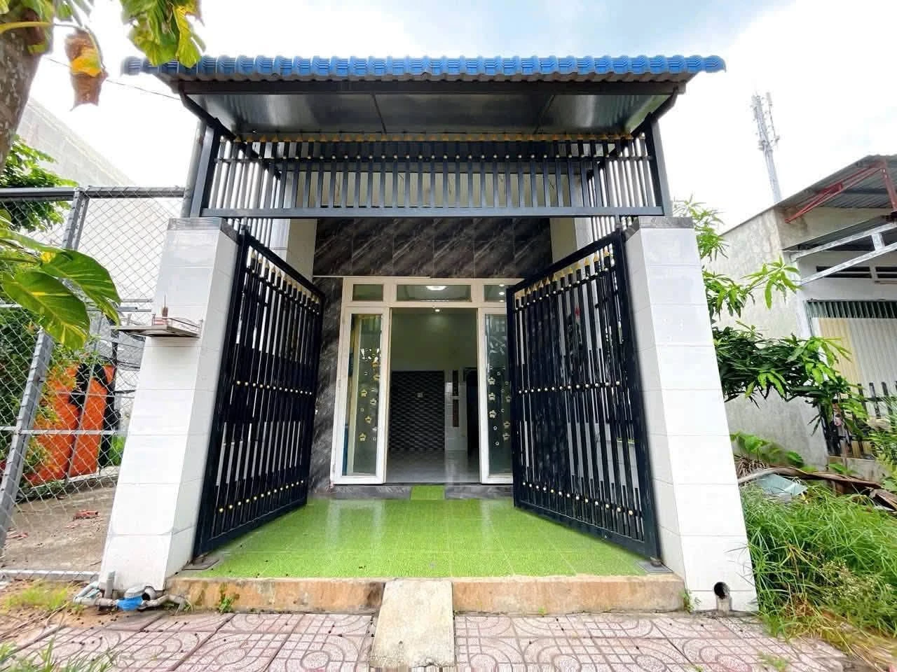 Bán nhà 4x20m (80m2) sổ hồng thổ cư KDC Cát Tường Phú Thạnh, Đức Hòa, Long An giá 1,55 tỷ - Ảnh 1