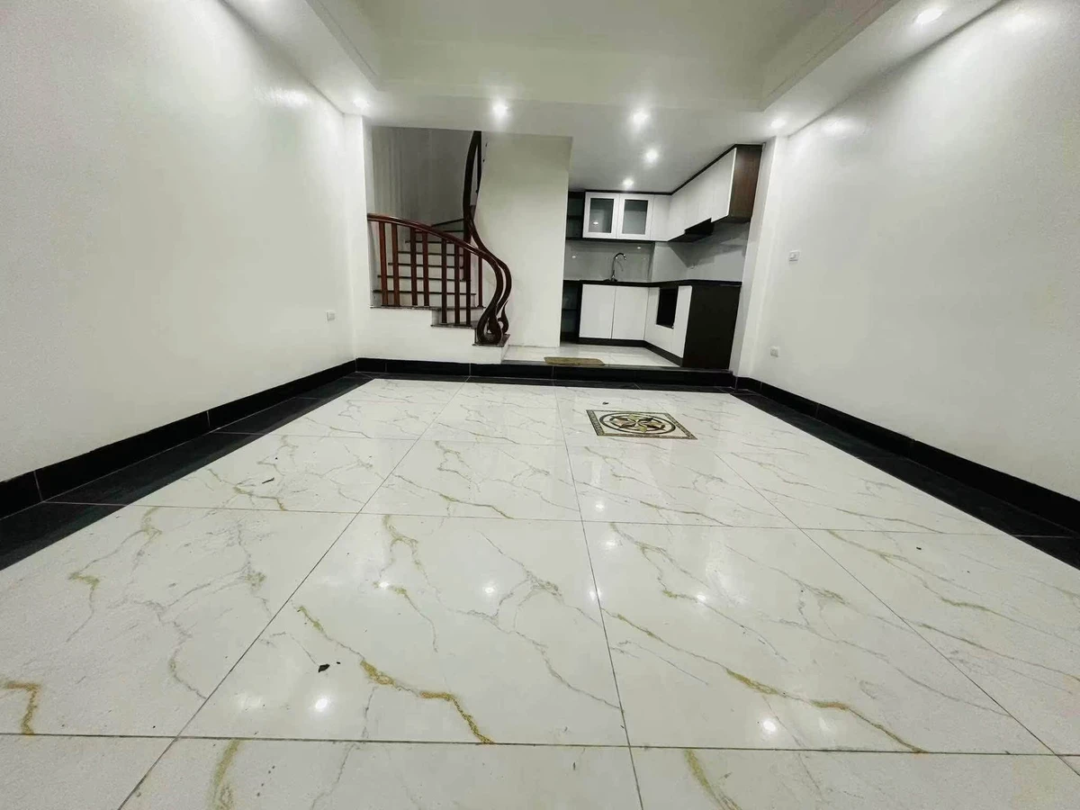 Bán nhà 6 tầng 35m2 Đông La Hoài Đức 5 tỷ - Ảnh thu nhỏ 3
