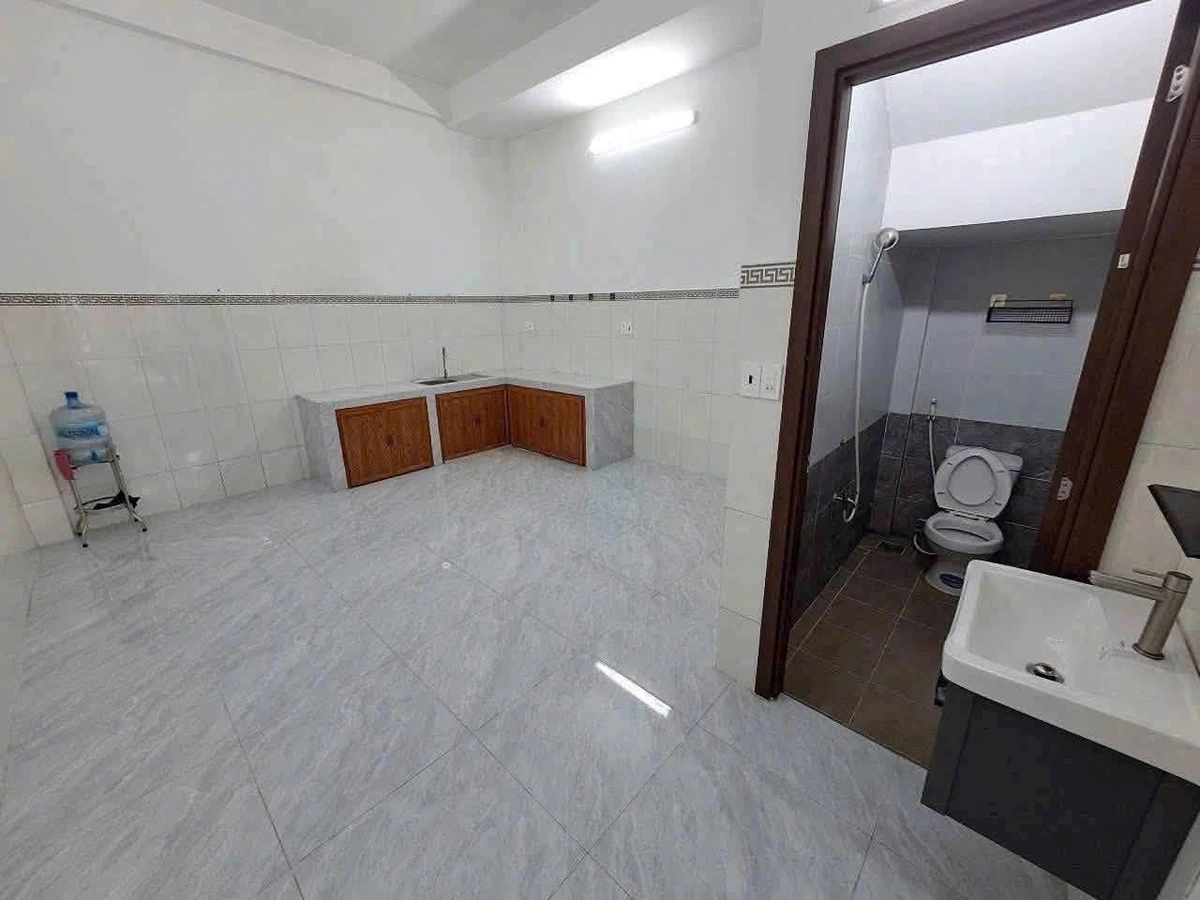 Cho thuê nhà hẻm Lê Văn Thọ 4.5x13m, 2PN 2WC, 9.5 tr/tháng - Ảnh thu nhỏ 4