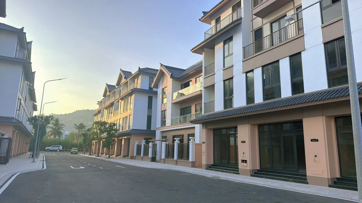 Bán nhà 208m² gần biển Vinhomes Pearls Bay 12.5 tỷ - Ảnh thu nhỏ 2