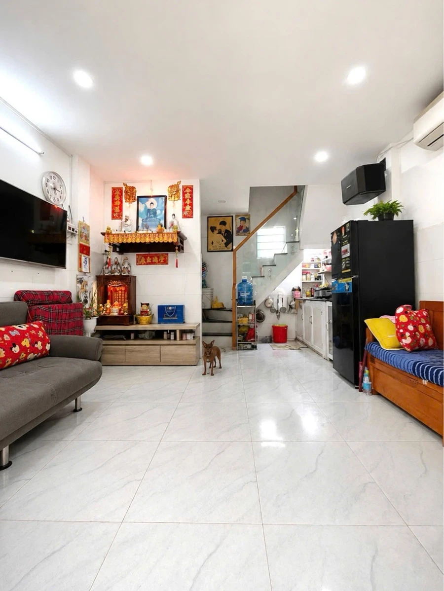Bán nhà 1 trệt 2 lầu 60m2 Chiến Lược Bình Trị Đông - Ảnh 1