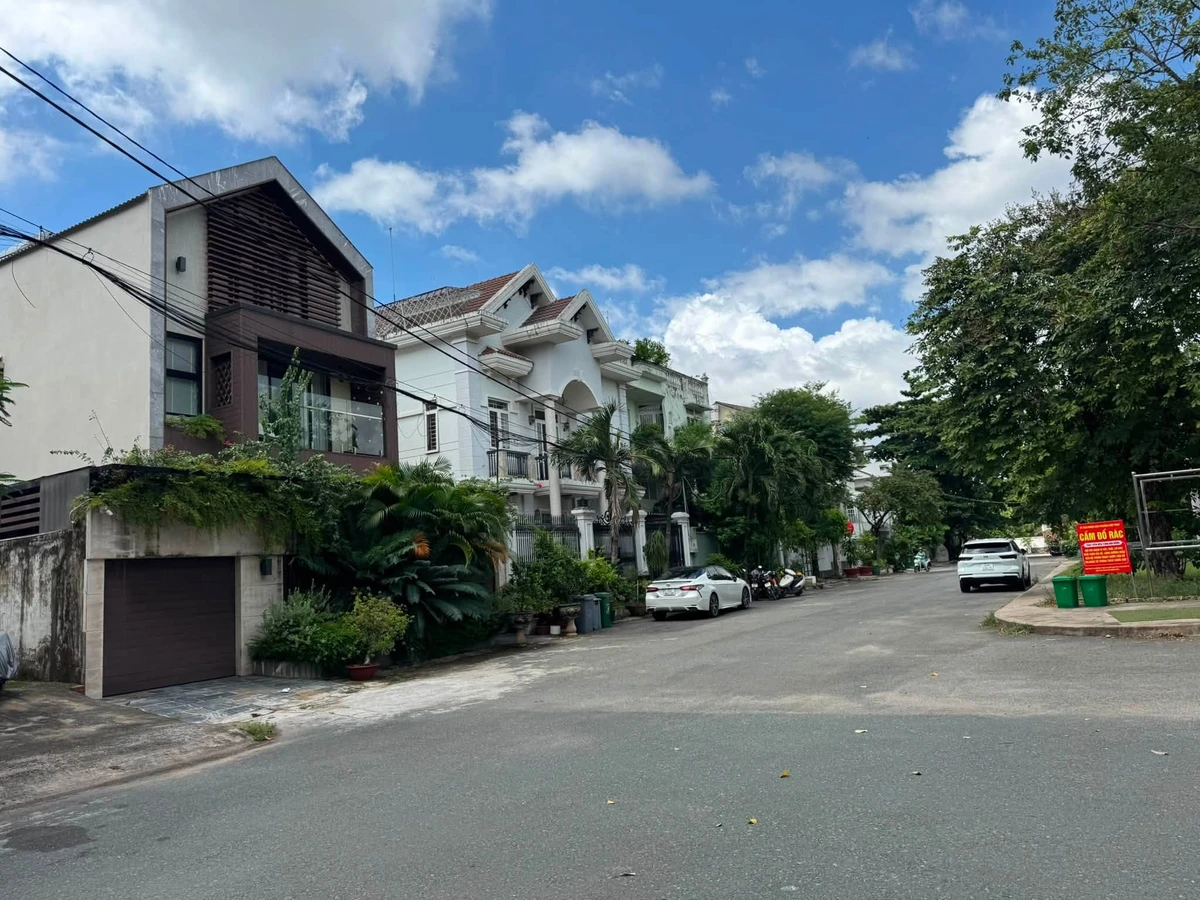 Bán biệt thự ven sông 198m2 giá 23,5 tỷ tại Hiệp Bình Chánh, Thủ Đức - Ảnh thu nhỏ 2