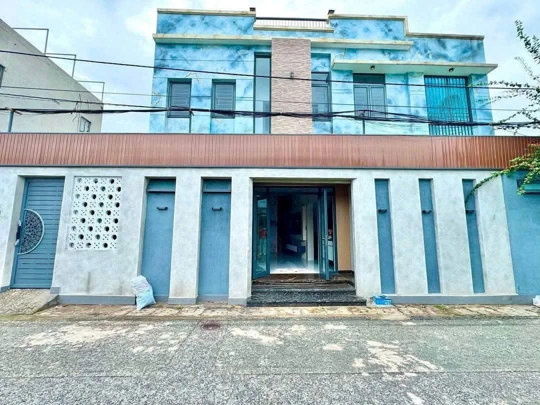 Bán nhà 140m² full nội thất đường Nguyễn An Ninh, Phường Dĩ An, giá 5,9 tỷ - Ảnh thu nhỏ 2