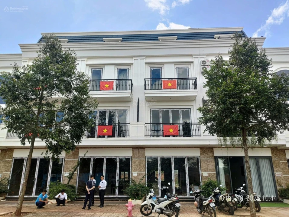 Nhà phố mặt tiền 30m 5x20m 3 tầng chỉ 6 tỷ *** ngay trường Hoàng Việt KĐT Ân Phú - Ảnh thu nhỏ 2