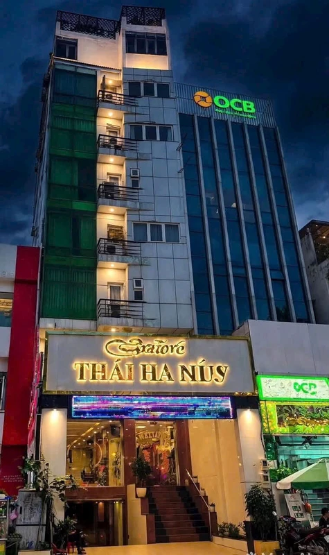 Bán khách sạn mặt tiền Lê Văn Sỹ, Phú Nhuận, 157,89m², 1 hầm 7 tầng, 20 phòng