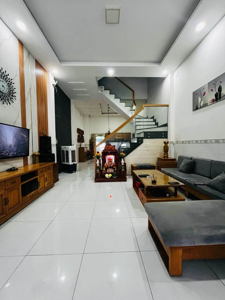 Bán nhà phố 3 tầng 65m² Linh Xuân Thủ Đức 7,8 tỷ - Ảnh thu nhỏ 3