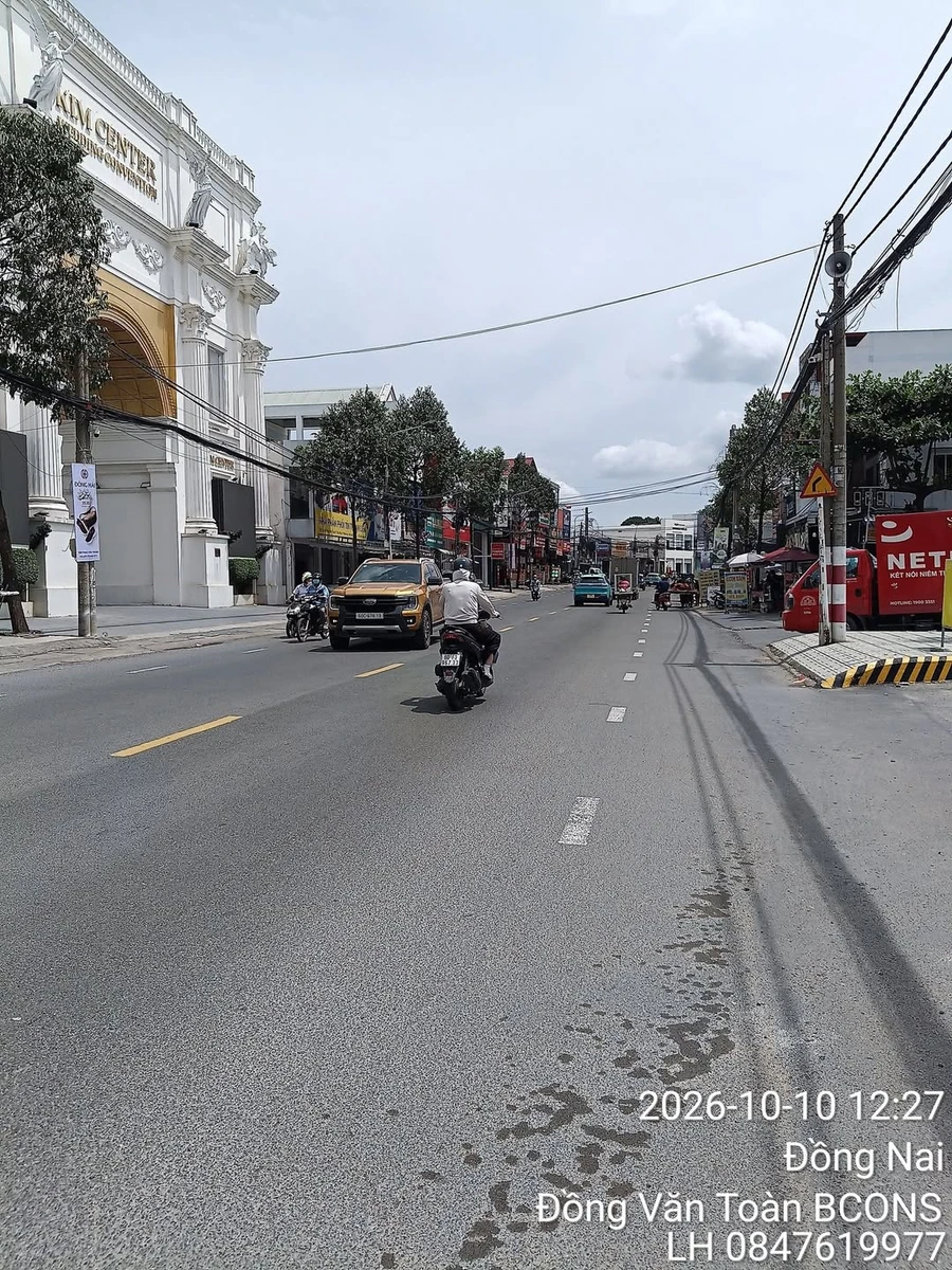 Bán nhà mặt tiền đường Phạm Văn Thuận, Biên Hòa hơn 200m², gần chợ Tân Mai, giá hơn 12 tỷ - Ảnh 1