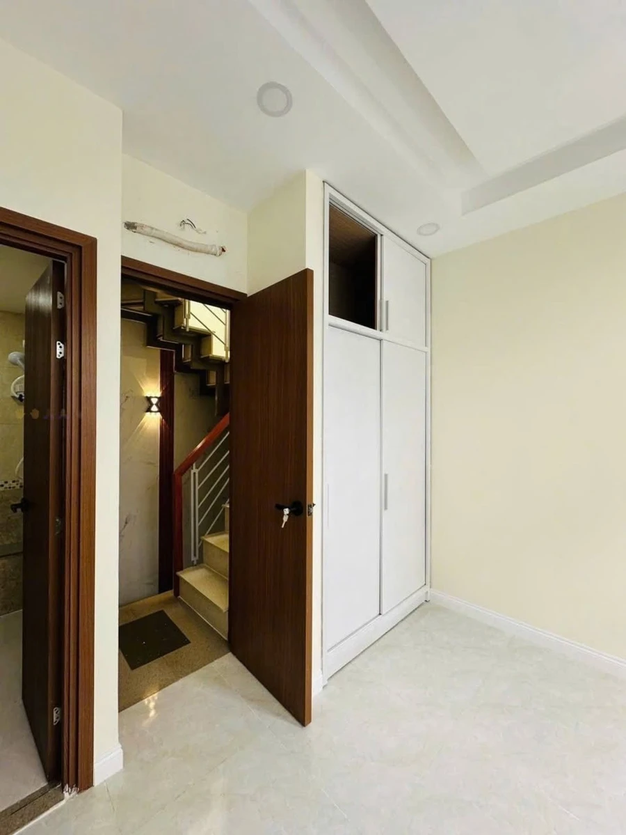 Bán nhà 3 tầng 24m² đường Sư Vạn Hạnh, 3 tỷ 750 - Ảnh thu nhỏ 2