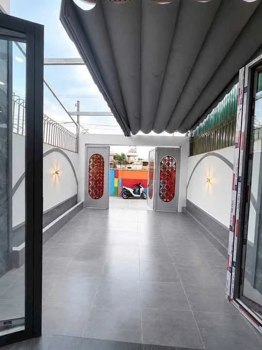 Bán nhà 4PN 100m2 gần Đồng Khởi, Quận 1 - 3,43 tỷ - Ảnh thu nhỏ 2