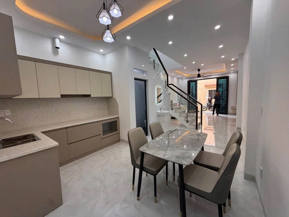 Bán nhà 2 tầng 54m² 2 PN giá 1 tỷ 680 An Dương - Ảnh thu nhỏ 2