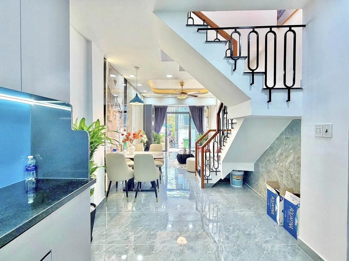 Bán nhà 1 trệt 1 lầu 75m2, 3PN 2WC, hẻm 6m gần Phan Văn Trị, tặng full nội thất - Ảnh thu nhỏ 3