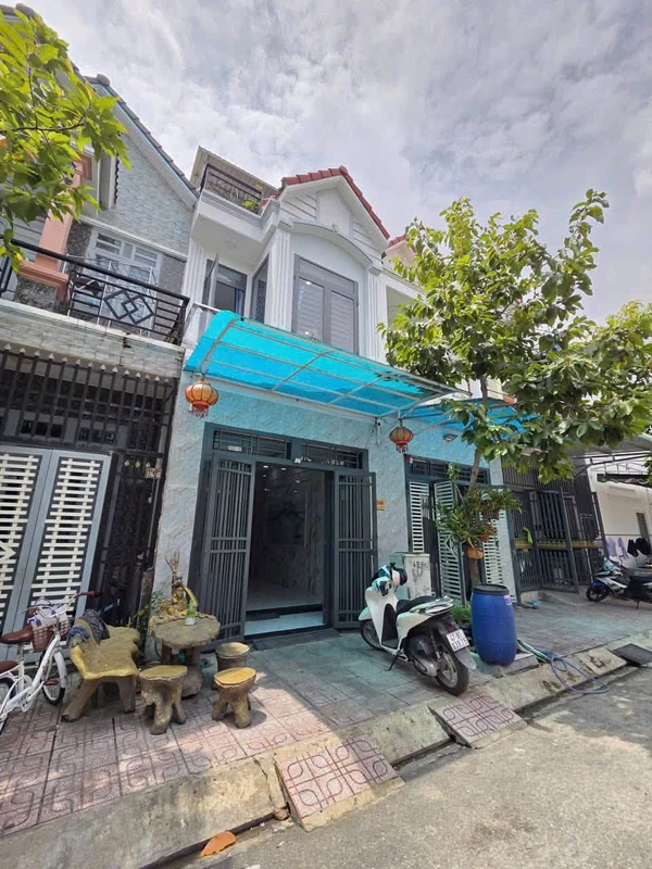 Bán nhà 1 trệt 1 lầu 60m2 Thuận An - 3,5 tỷ
