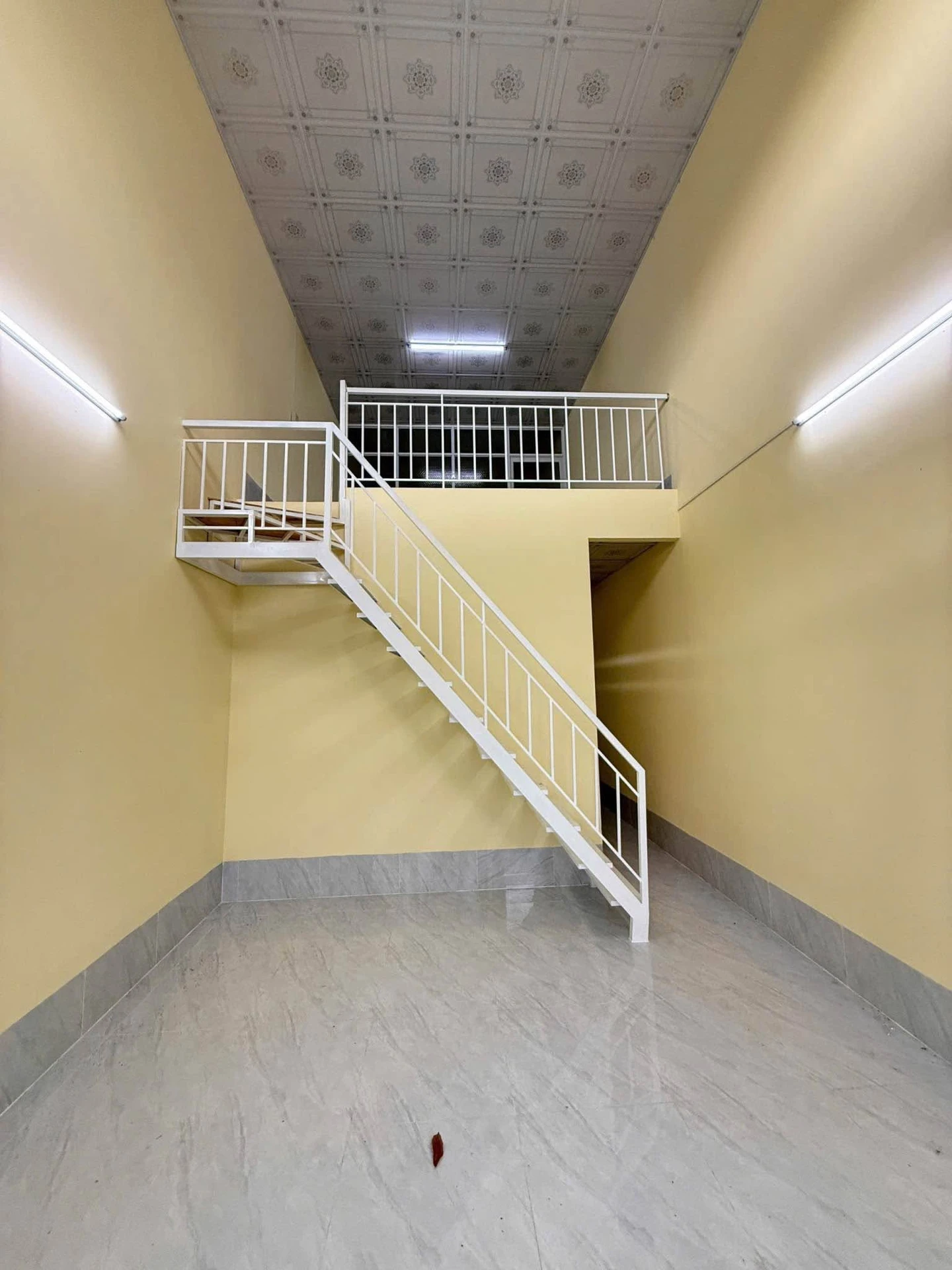 Bán nhà 2 phòng ngủ 48m² Bình Khánh Tiền Giang 1 tỷ 150 - Ảnh 1