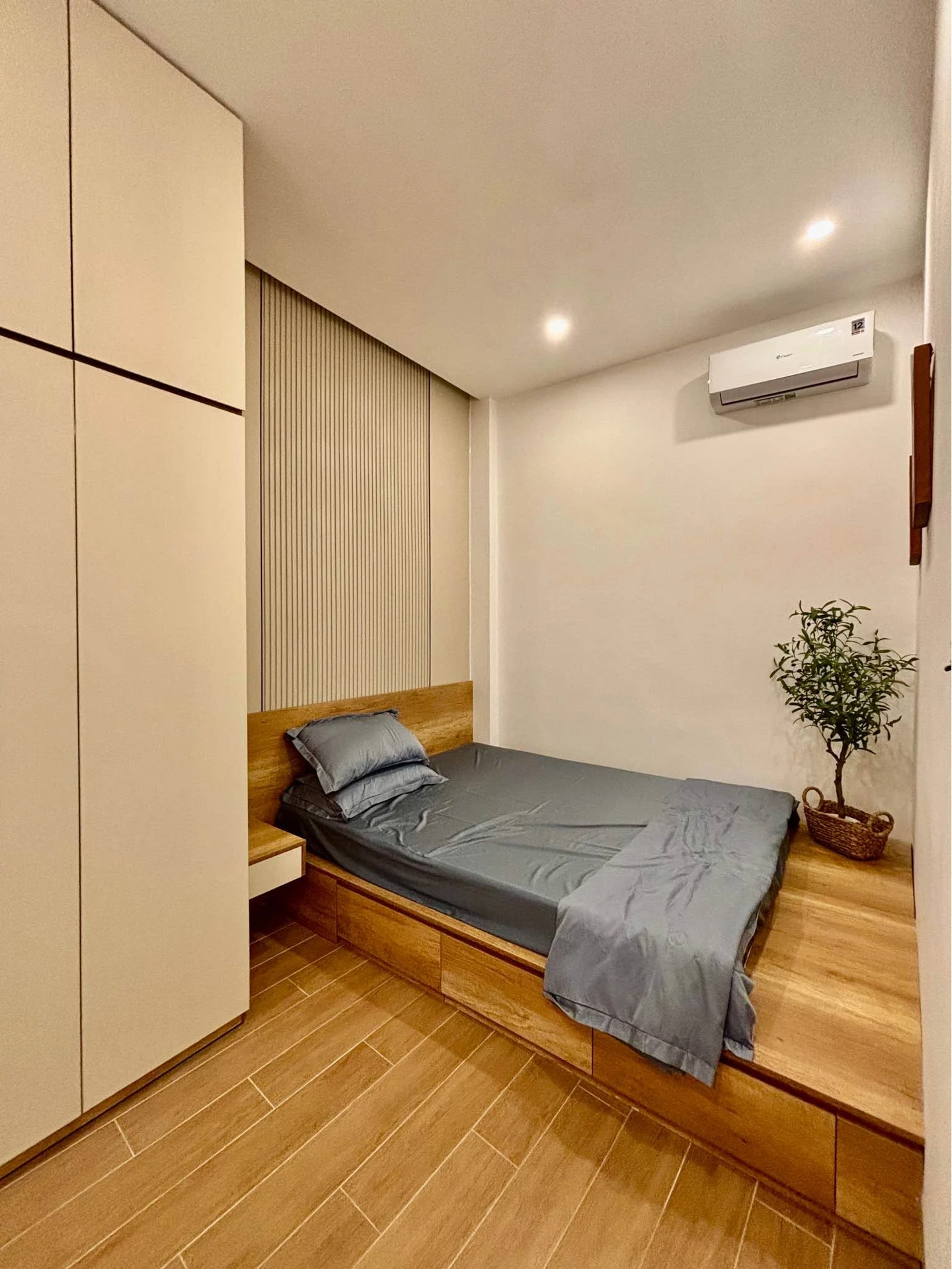 Bán nhà gác lửng 50m² 2 phòng ngủ Cù Chính Lan - Ảnh 1