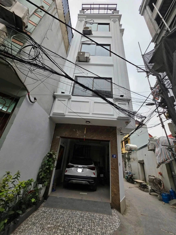 Cho thuê nhà 353 Cổ Linh 44m2, 5 tầng, 13 triệu/tháng